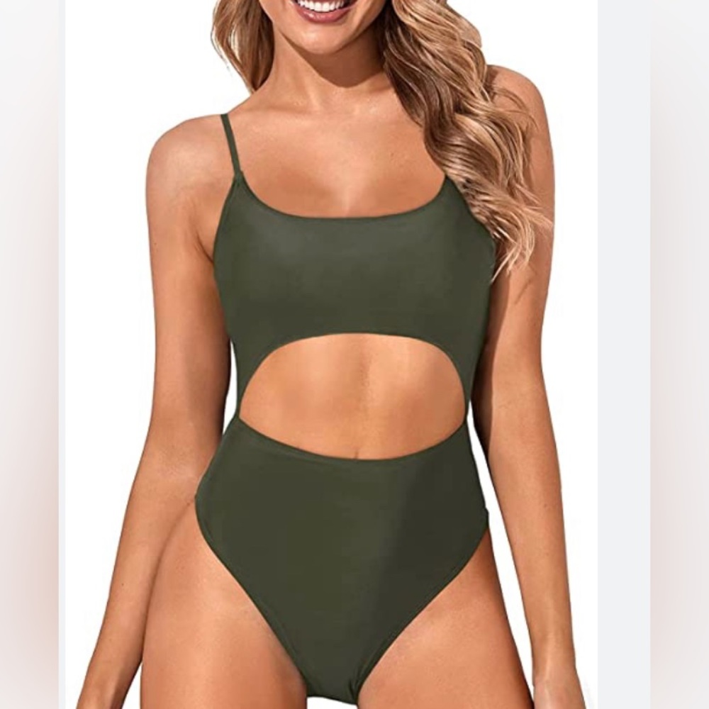 CUPSHE Green Open Front/Back Bathingsuit